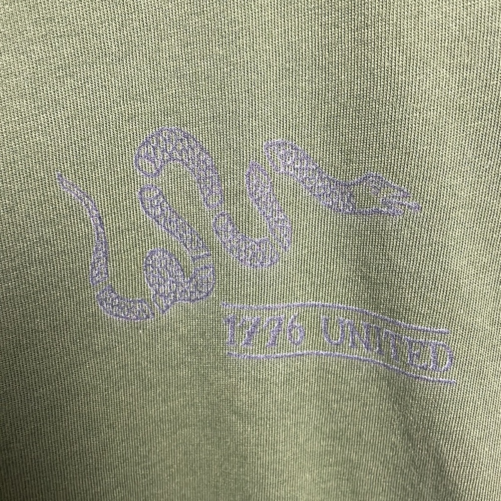 NWOT Women’s 1776 United Front & Back Printed Graphic Tee - Picture 3 of 5